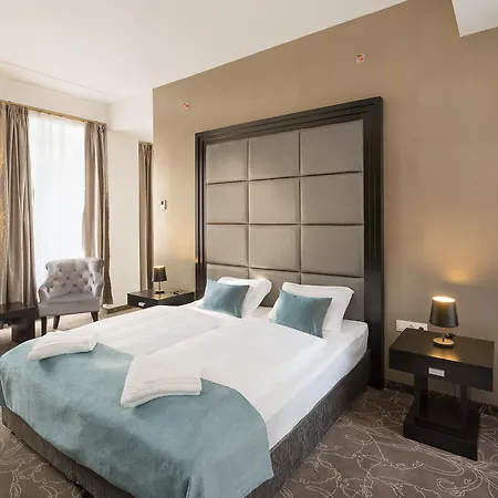 Arcadia Hotell