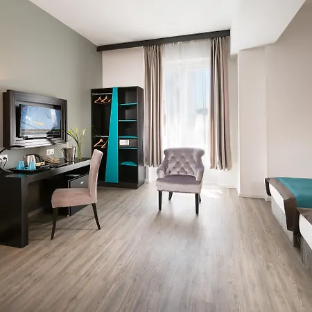 Hotell Arcadia 4*