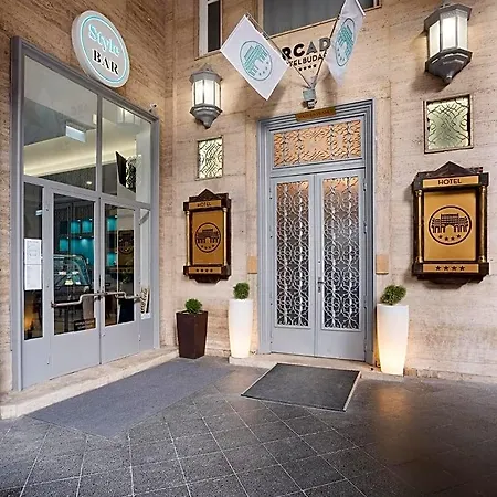 Arcadia Hotell 4*