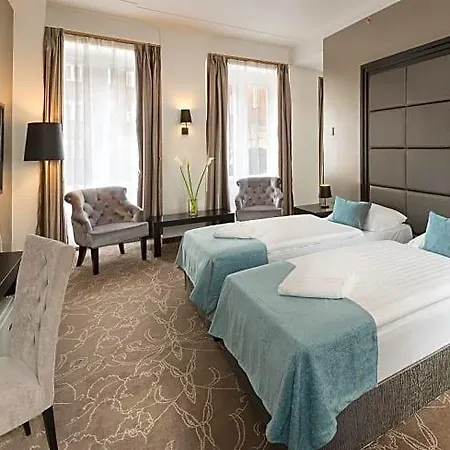 Arcadia Hotell 4*