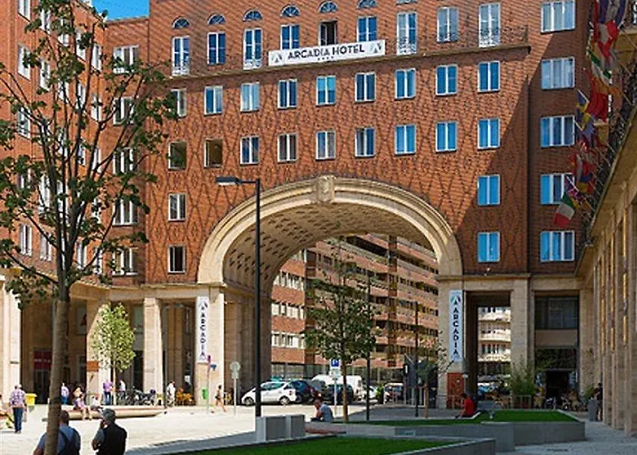 Hotell Arcadia 4*