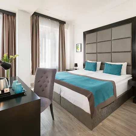 Arcadia Otel 4*