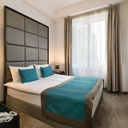 Arcadia 4* Budapeşte